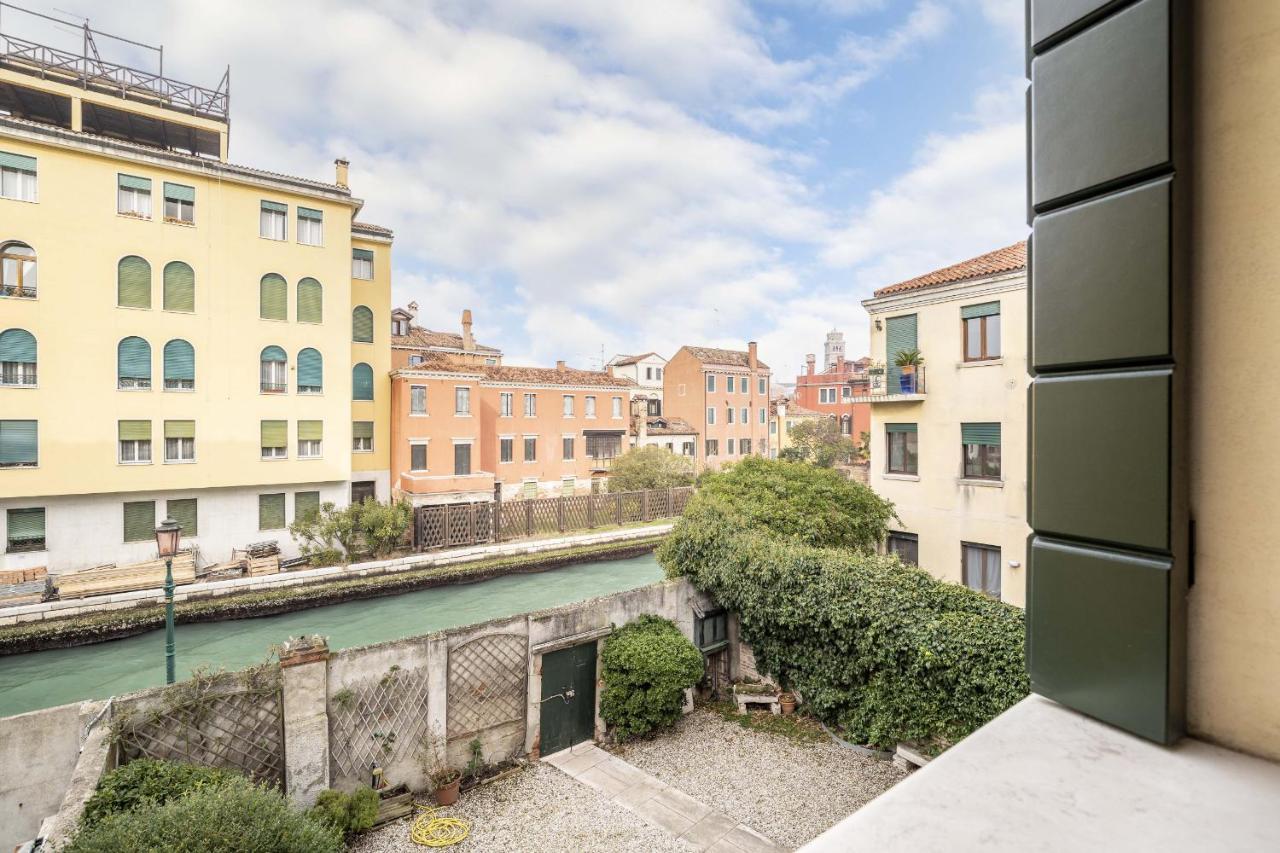 Tolentini Canal View & Terrace By Wonderful Italy เวนิส ภายนอก รูปภาพ